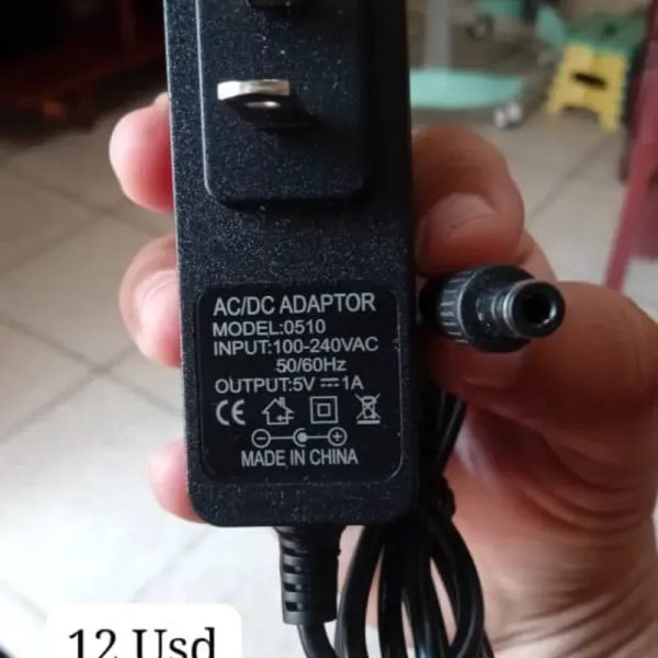Adaptador universal 5 volt 1 ampere