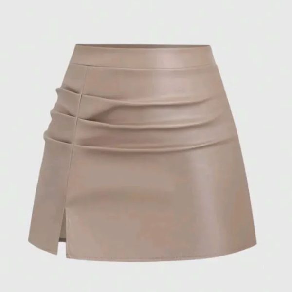  Falda vinil con pliegues — Beige