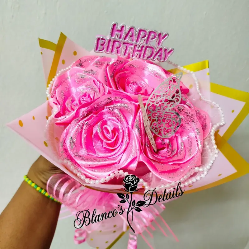 Ramo de 7 rosas eternas con purpurina