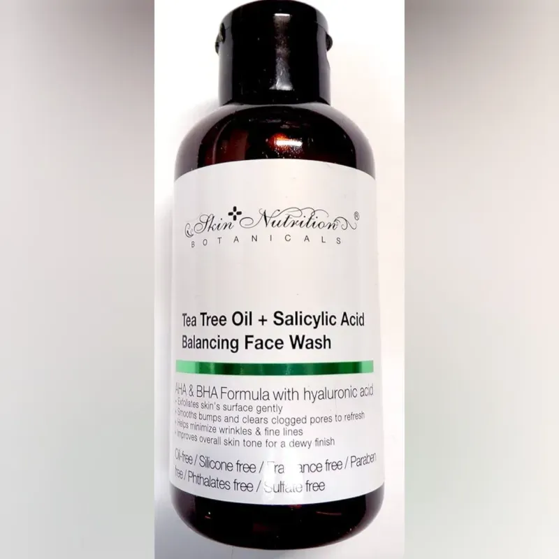 Skin Nutrition: Limpiador Facial con Aceite de Árbol de Té y Ácido Salicílico*