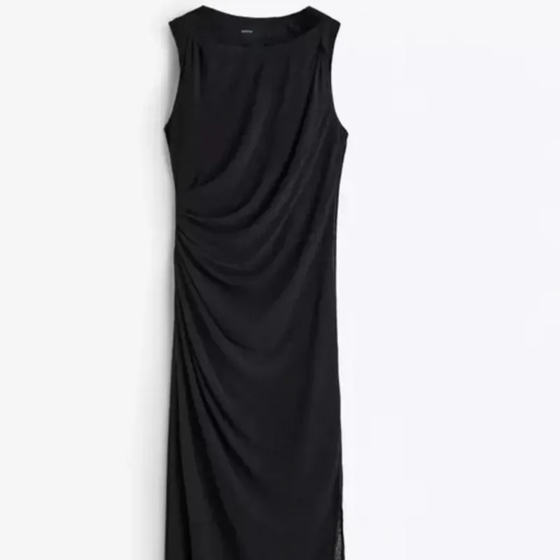 Vestido Negro MIDI Fruncido en los Hombros