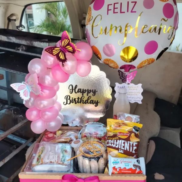 Caja mediana +globo happy bearthday