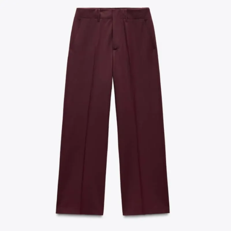 Pantalón de tela rojo vino