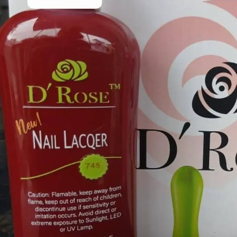 AU3>Esmalte Tradicional "D'ROSE" Rojo 10ml (a granel)