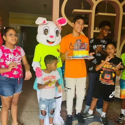 Clientes felices con sus sorpresas 