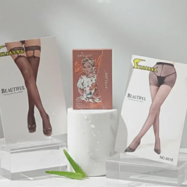 Medias + Paleta de Maquillaje