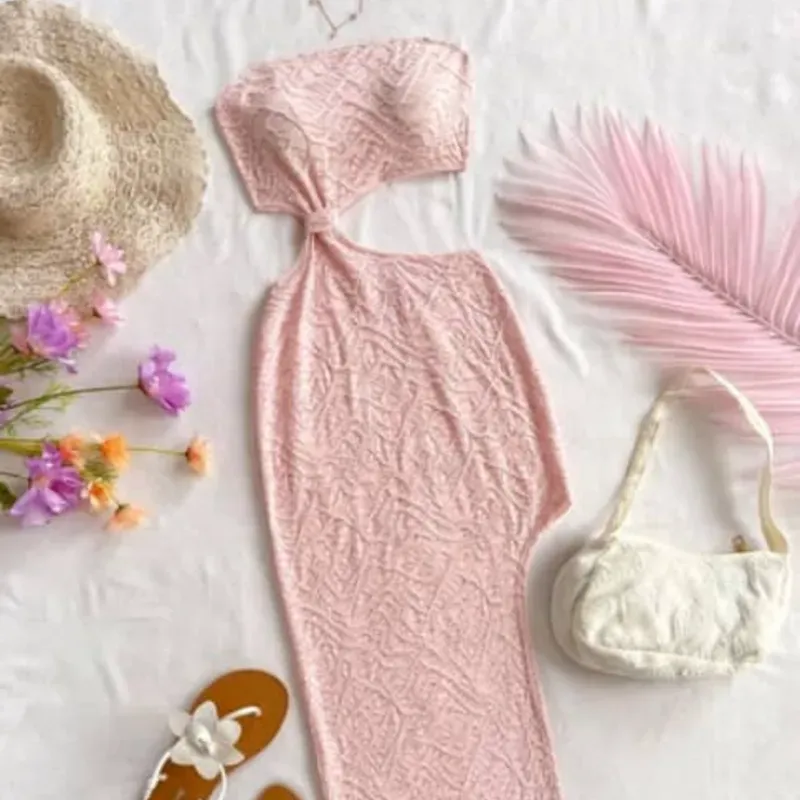 Vestido rosa top abierto en la pierna