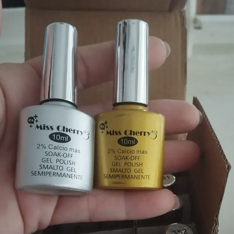 Brillo de escarchas plateado (Solo queda plateado)