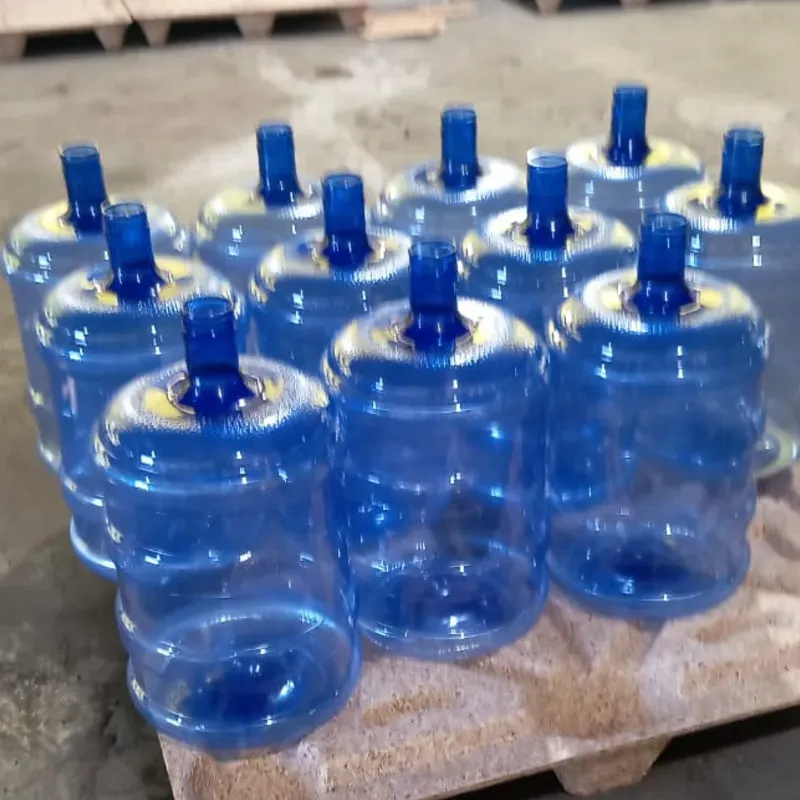 Pomo de agua para dispensador.