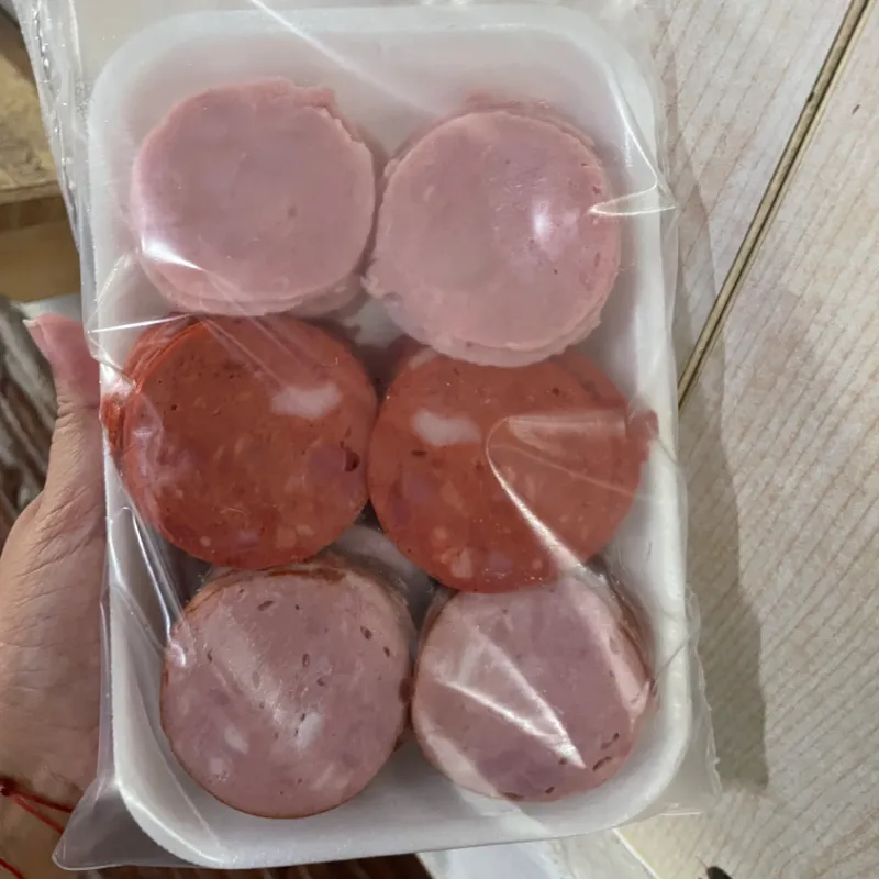 Bandeja de jamón Vicky, jamón ahumado y chorizo vela