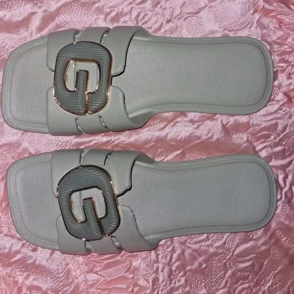Sandalias