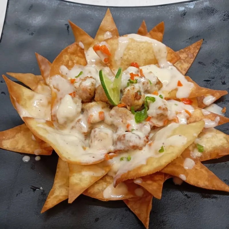 Hamburguesa Chida con Nachos