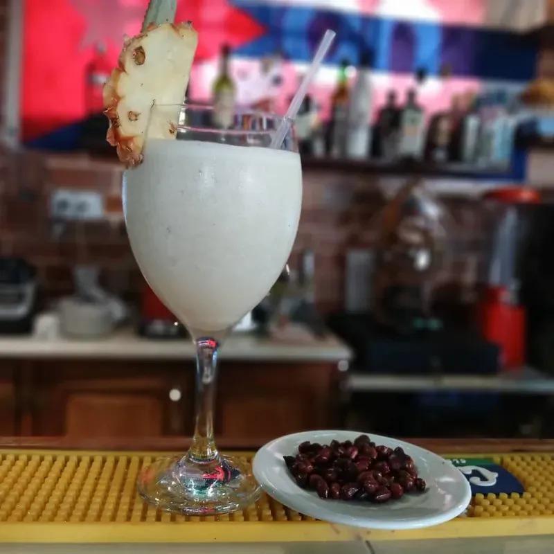 Piña colada con alcohol