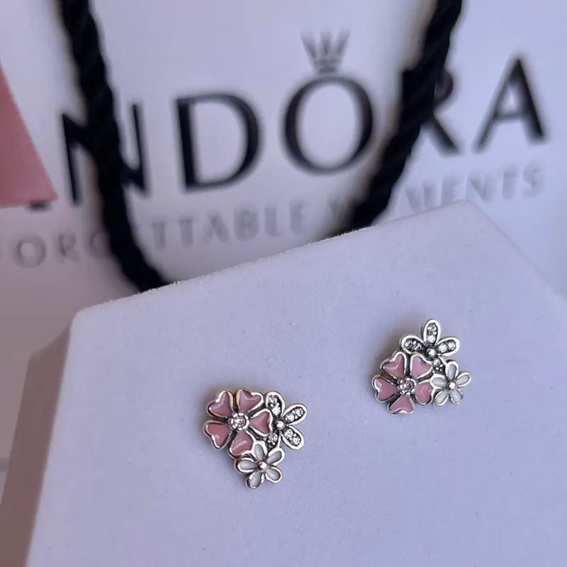 Aretes Pandora Prado de flores