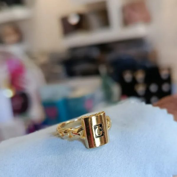 ANILLO