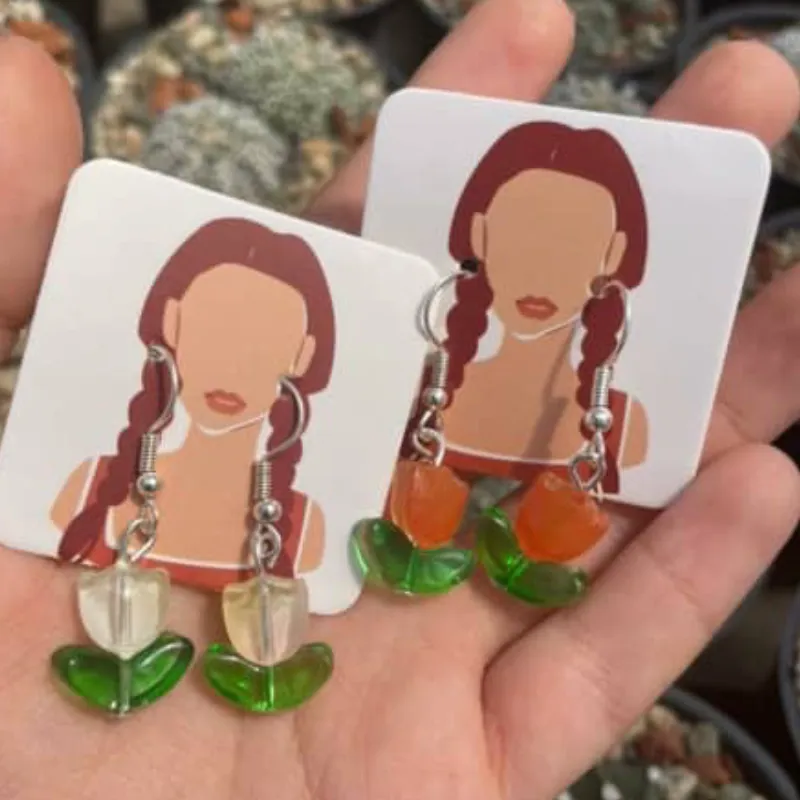 Aretes de tulipanes