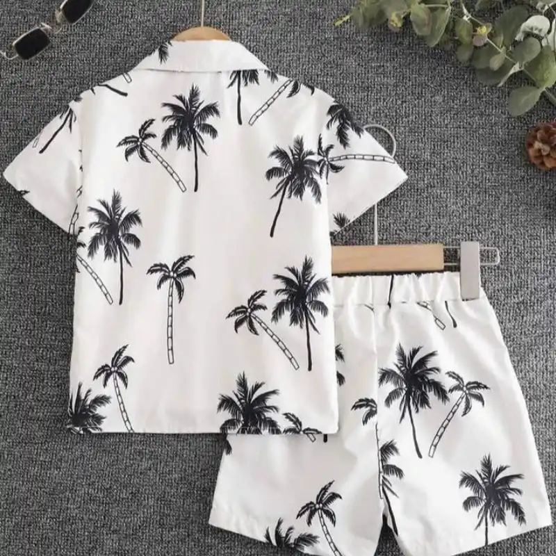 conjunto de camisa y shorts