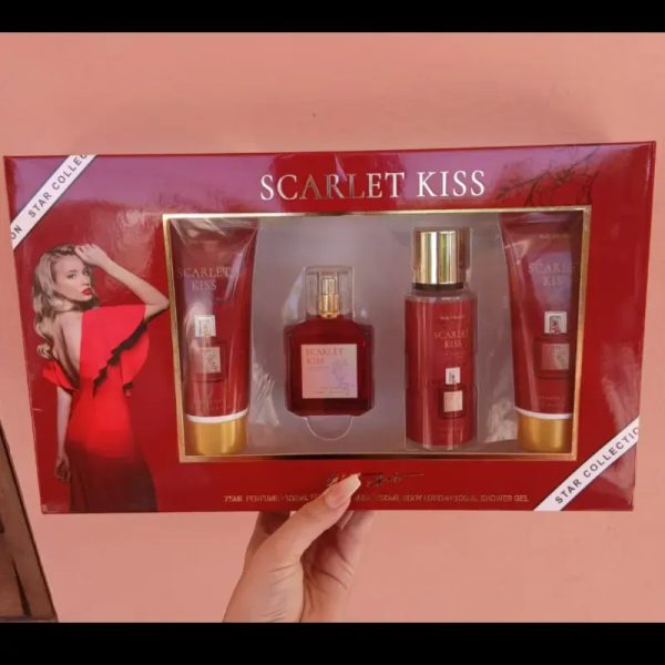 Scarlett kiss