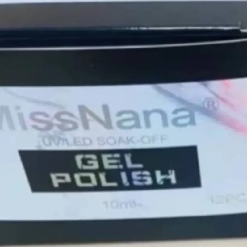 ESMALTE NEGRO Y BLANCO  Miss Nana(10ml)