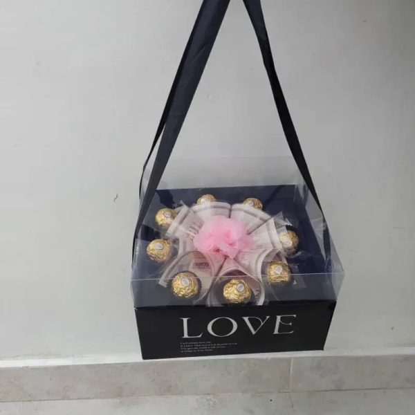 Mucho Amor