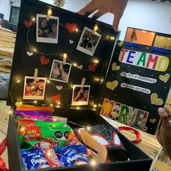 Caja Marvel