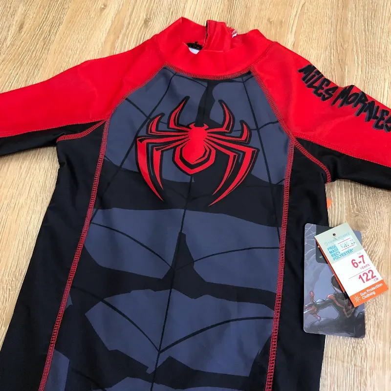 Traje de baño de Spiderman