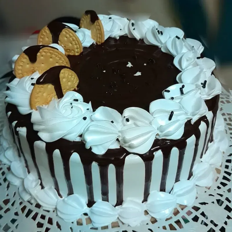 Cake de cobertura y galleticas 