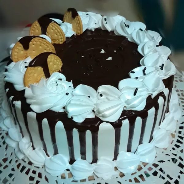 Cake de cobertura y galleticas 
