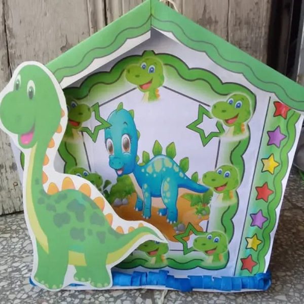 Piñata casita Dinosaurio