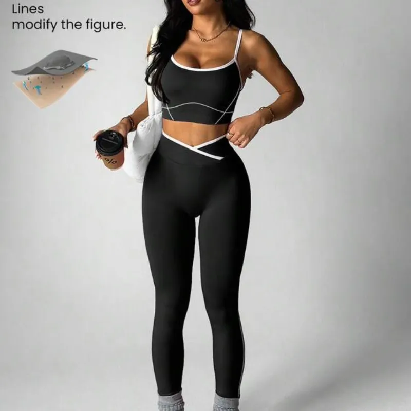 Conjunto deportivo negro y blanco