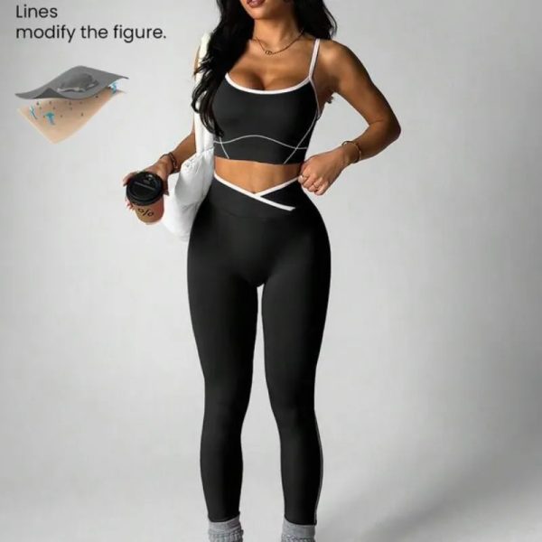 Conjunto deportivo negro y blanco
