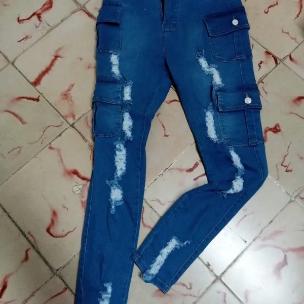 pantalones 4 puertas azul clarito