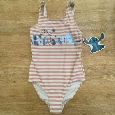 Trusa de rayas rosadas y blancas con Stitch