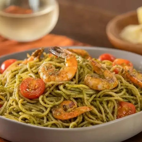 (Espaguetis)camarón al pesto