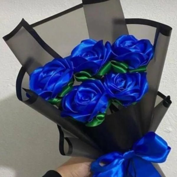5 rosas con +