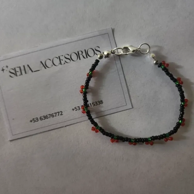 Pulsera de cerezas
