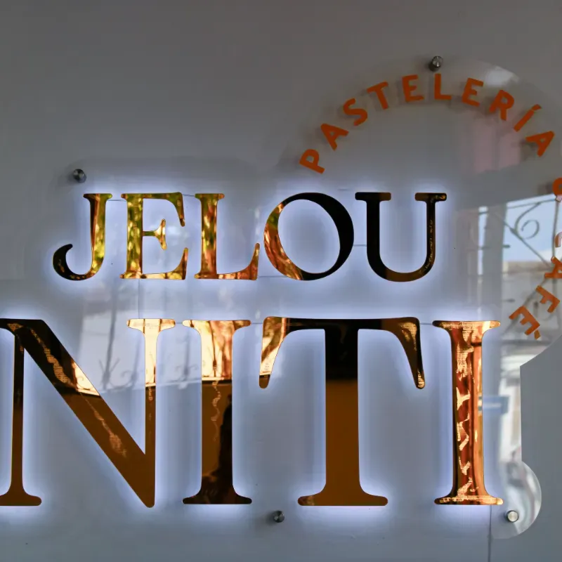 Cartel retroiluminado