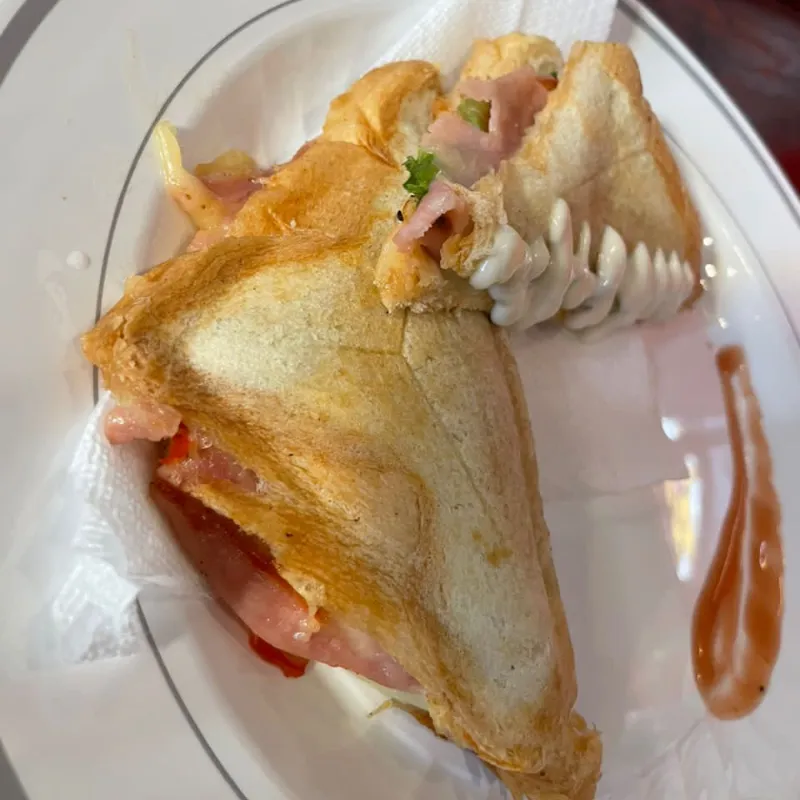Sandwich de Jamón y Queso