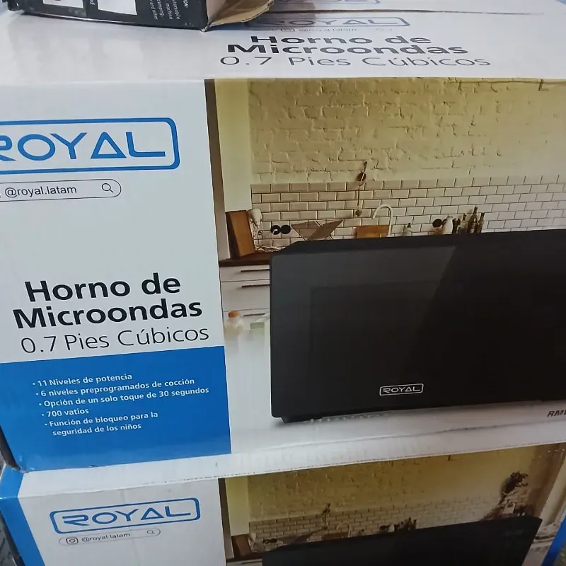 Microondas 0.7 cúbicos. Marca Royal.