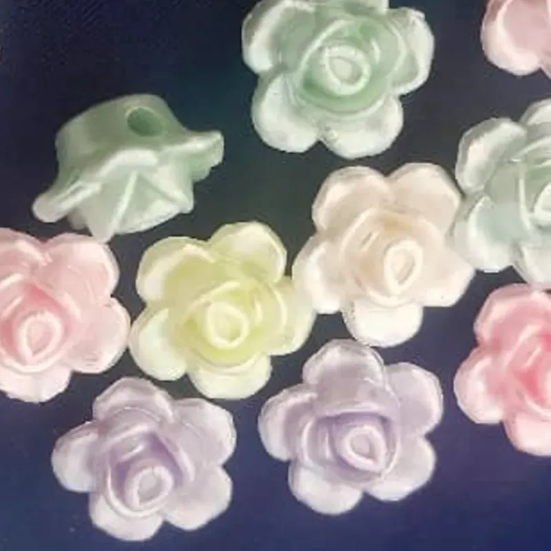 Flores para ensartar colores pastel