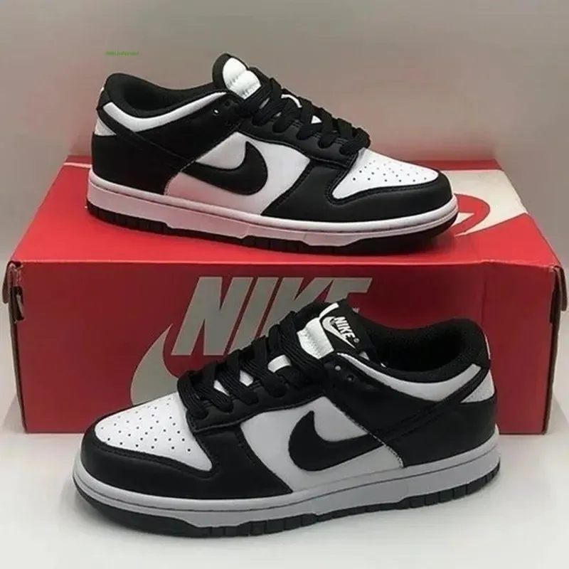 Nike Dunks