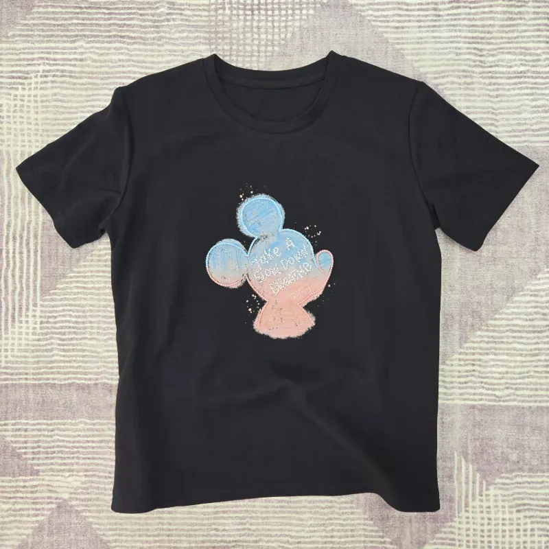 Pulover negro Mickey de colores