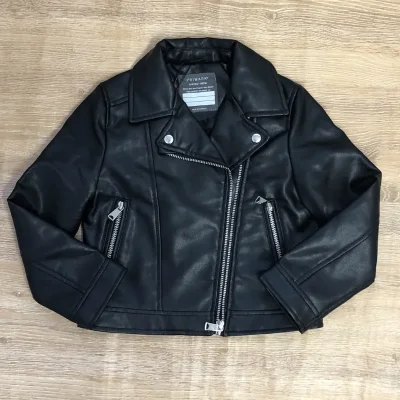 Chaqueta de cuero sintético negro