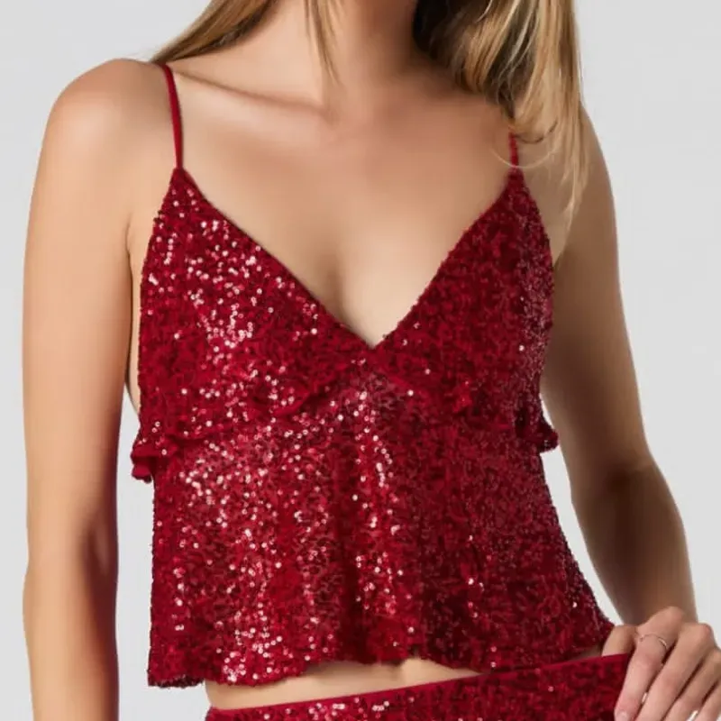 Top rojo de lentejuelas