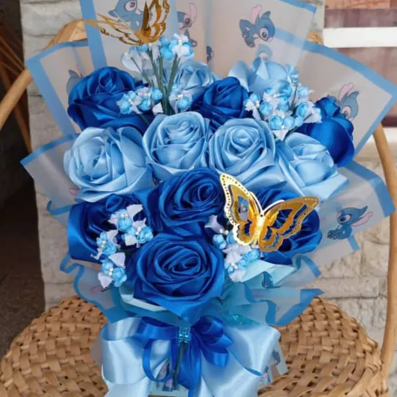 Ramo de Rosas Eternas 