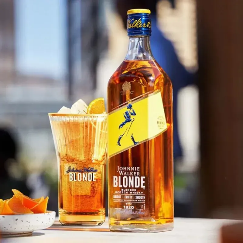 WHISKY JOHNNIE WALKER BLONDE + ENERGIZANTES