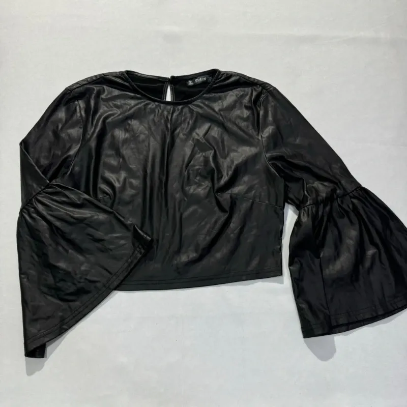Top Cuero Sintético Negro Mangas 3/4 con Vuelo
