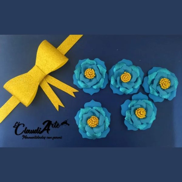 Cake topper