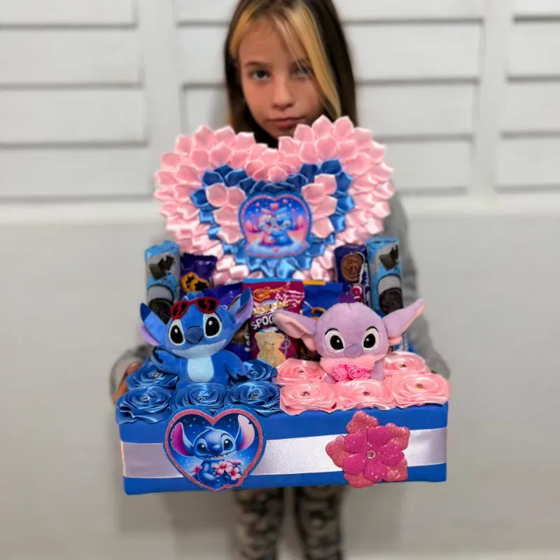 Stitch y Angela:amor real