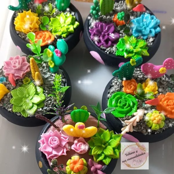CACTUS Y SUCULENTAS- 750 CUP